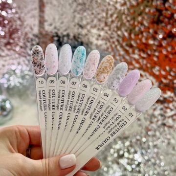 Жидкий полигель Couture Colour Liquid Polygel 10 молочный с черной и персиковой поталью Жидкий полигель Couture Colour Liquid Polygel 10 молочный с черной и персиковой поталью