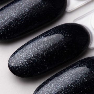 Топ для гель-лака без липкого слоя Couture Colour Glare Top Coat 02 с серебристыми шиммерами Топ для гель-лака без липкого слоя Couture Colour Glare Top Coat 02 с серебристыми шиммерами