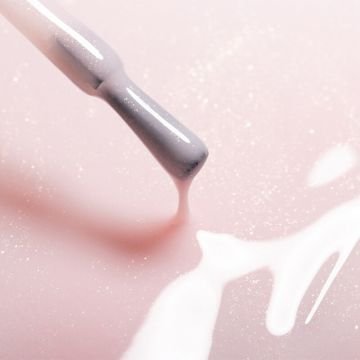 Гель-лак Couture Color Soft Nude SN 12 светло-розовый с шиммерами Гель-лак Couture Color Soft Nude SN 12 светло-розовый с шиммерами