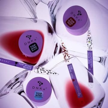 Топ для гель-лака без липкого слоя DNKa Top Wine Red прозрачный с красными бокалами 