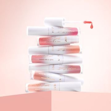 Блеск для губ HYDRO BOOST natural oils