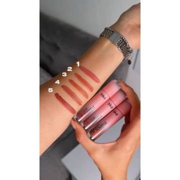 Бархатная матовая помада ZOLA Matte Lipstick VELOUR LIP SOUFFLE