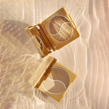 Moldova: Paese SELFGLOW bronzing powder Moldova: Paese SELFGLOW bronzing powder